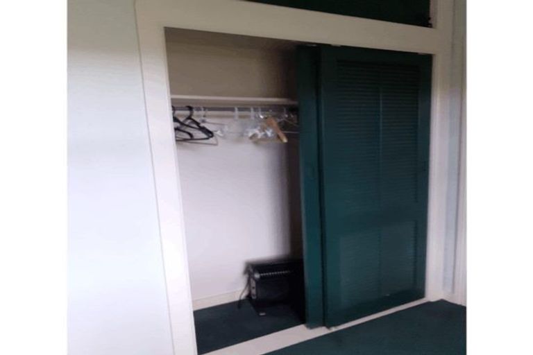 Photo of property in 2 Torless Terrace, Thorndon, Wellington, 6011