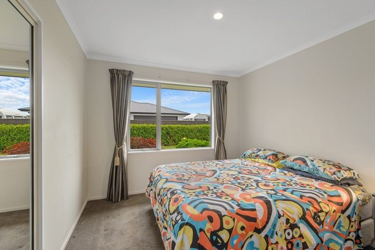 Photo of property in 8 Overton Place, Prebbleton, 7604