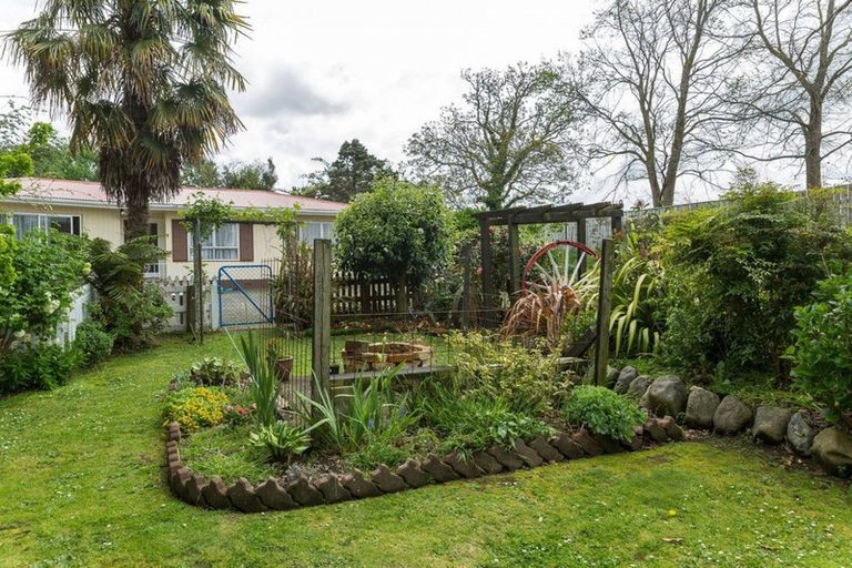 Photo of property in 8 Hartgill Crescent, Dannevirke, 4930
