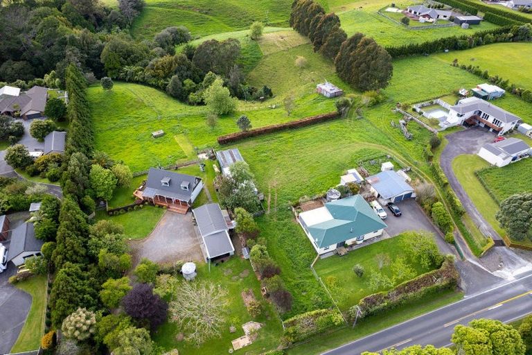 Photo of property in 275 Henwood Road, Paraite, New Plymouth, 4372