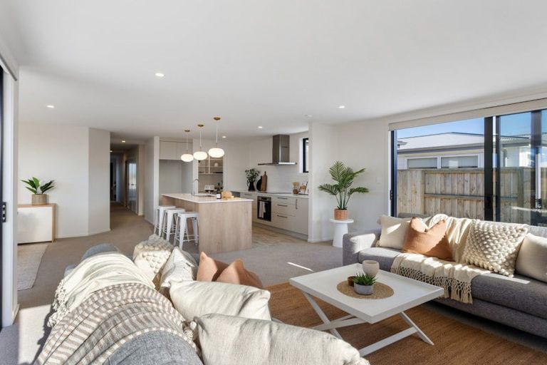 Photo of property in 271 Te Okuroa Drive, Papamoa, 3118