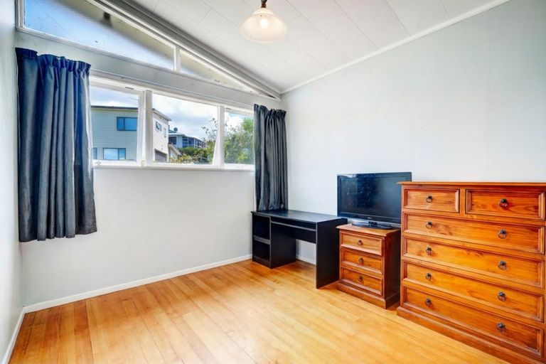 Photo of property in 19 Chorley Avenue, Massey, Auckland, 0614