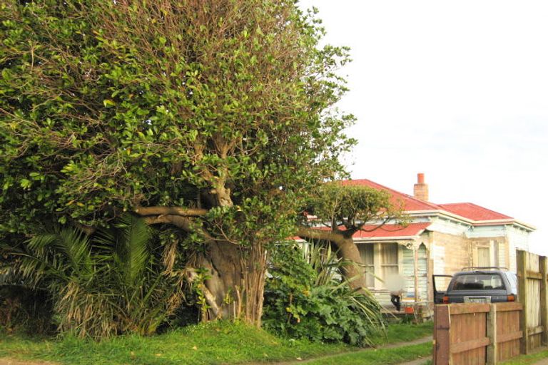 Photo of property in 57 Bignell Street, Gonville, Whanganui, 4501