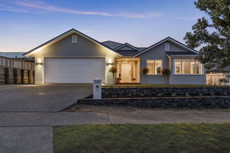 Photo of property in 35 Glenpark Crescent, Bethlehem, Tauranga, 3110