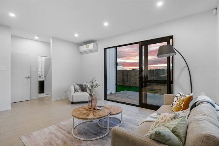 Photo of property in 196 Henwood Road, Westgate, 0814