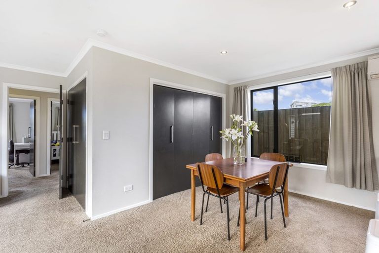 Photo of property in 63b Royal Crescent, Saint Kilda, Dunedin, 9012