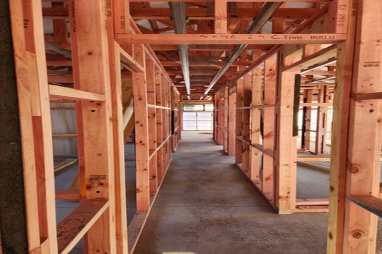 Photo of property in 17 Henshaw Street, Woodend, 7610