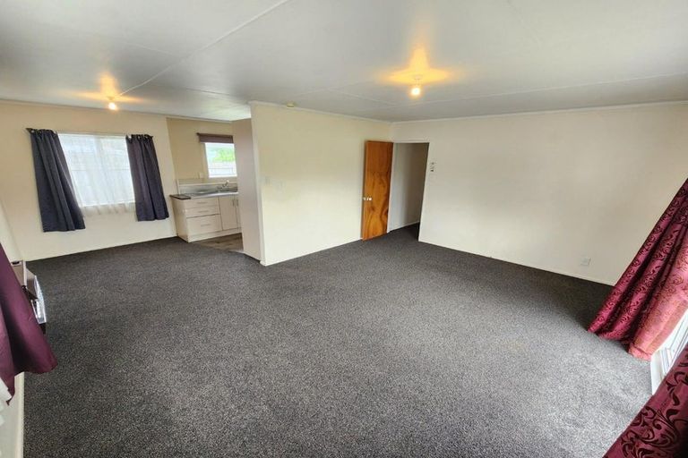Photo of property in 16a Aberdeen Avenue, Takaro, Palmerston North, 4412