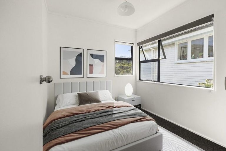 Photo of property in 113 Houghton Bay Road, Houghton Bay, Wellington, 6023