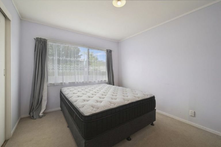 Photo of property in 15a Beech Place, Owhata, Rotorua, 3010