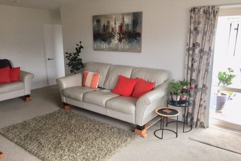 Photo of property in 73 Wattle Drive, New Brighton, Christchurch, 8083