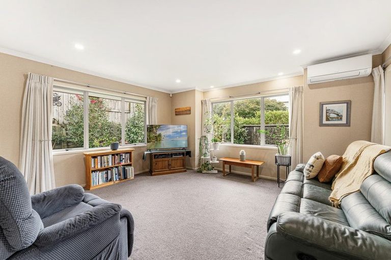 Photo of property in 38 Merriman Place, Pyes Pa, Tauranga, 3112