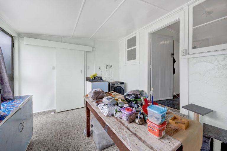 Photo of property in 30 Leicester Street, Patea, 4520