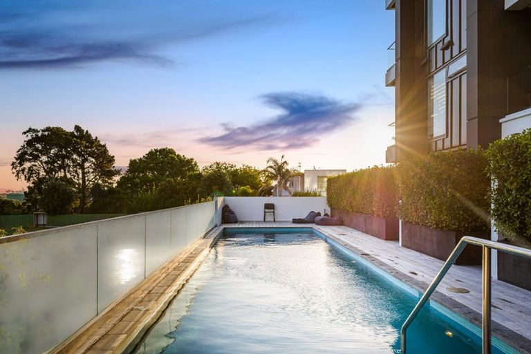 Photo of property in Frank Sargeson Apts, 103/80 Anzac Street, Takapuna, Auckland, 0622