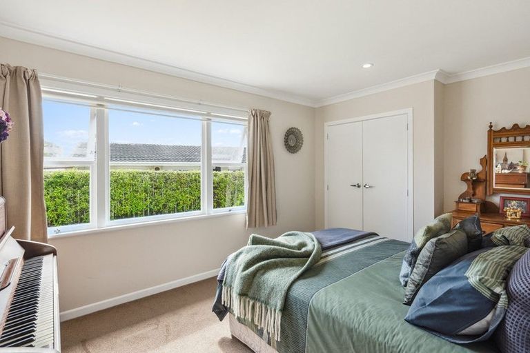 Photo of property in 20 Leybourne Avenue, Waikanae, 5036