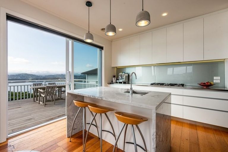 Photo of property in 73 Overtoun Terrace, Hataitai, Wellington, 6021