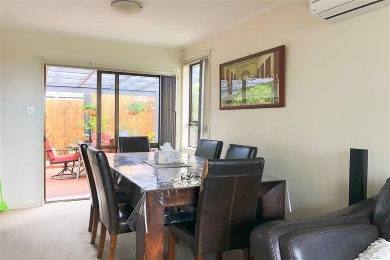 Photo of property in 216 Solar Road, Glen Eden, Auckland, 0602