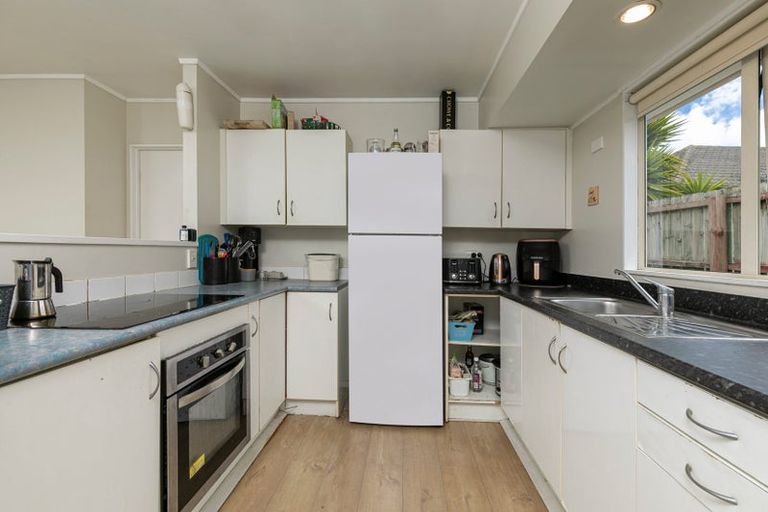 Photo of property in 12 Legacy Drive, Henderson, Auckland, 0612