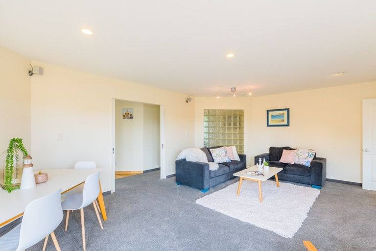 Photo of property in 6 Rifleman Lane, Paraparaumu Beach, Paraparaumu, 5032