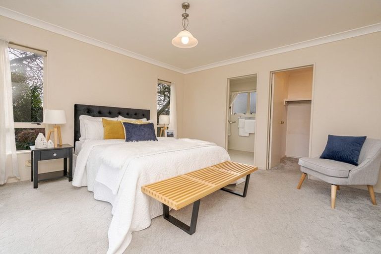 Photo of property in 117 Hall Street, Cambridge, 3434