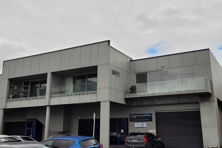Photo of property in 25u1 Home Street, Mount Victoria, Wellington, 6011