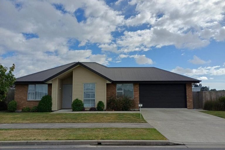 Photo of property in 3 Truman Street, Rangiora, 7400