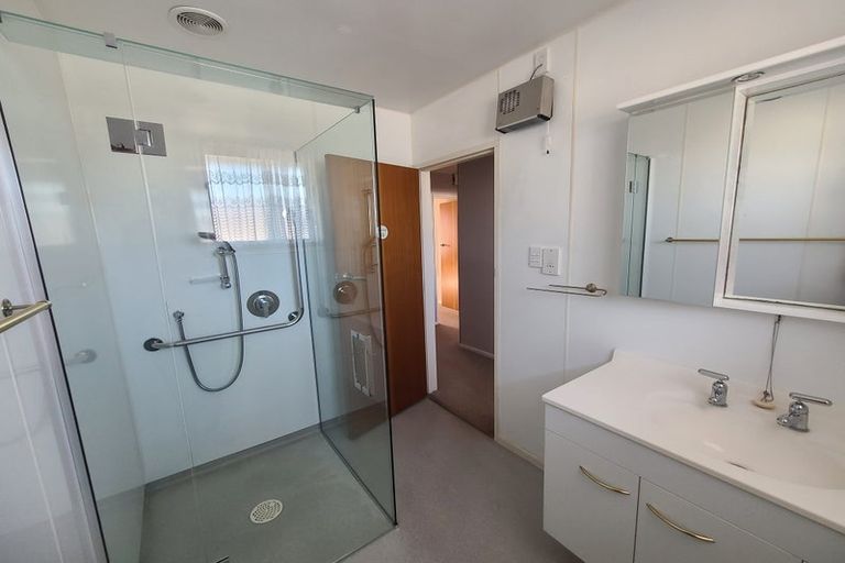 Photo of property in 45 Arran Crescent, Woolston, Christchurch, 8062