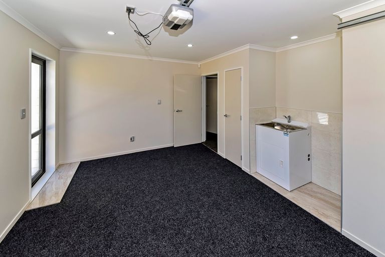 Photo of property in 22a Freyberg Avenue, Papatoetoe, Auckland, 2104