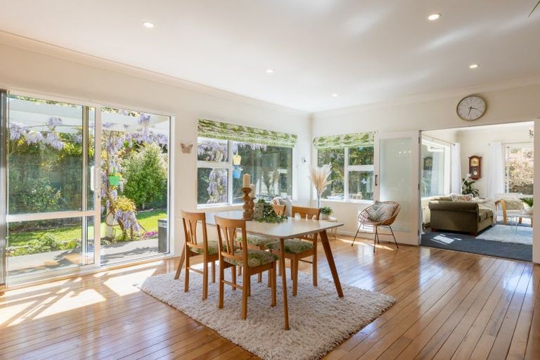 Photo of property in 53 Karu Crescent, Waikanae, 5036