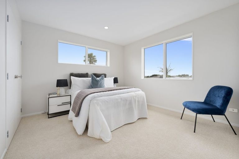 Photo of property in 79 San Valentino Drive, Henderson, Auckland, 0612