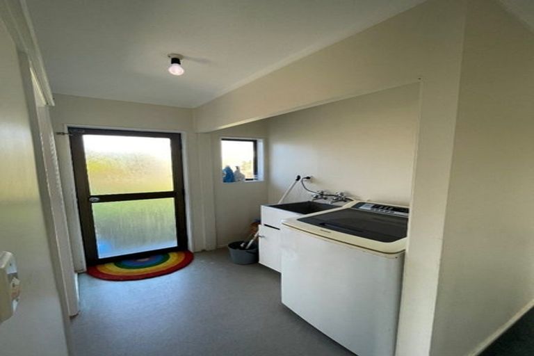 Photo of property in 1/1 Silvan Place, Bell Block, New Plymouth, 4312