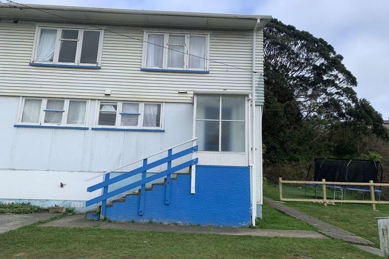 Photo of property in 62- 64 Hampshire Street, Cannons Creek, Porirua, 5024