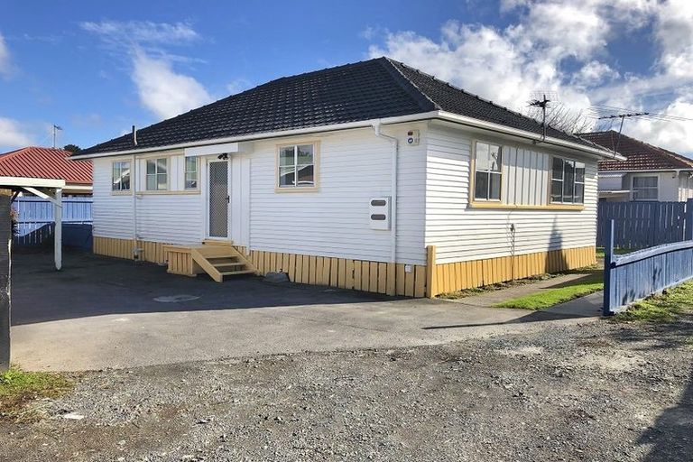 Photo of property in 2/10 Taka Street, Takanini, 2112