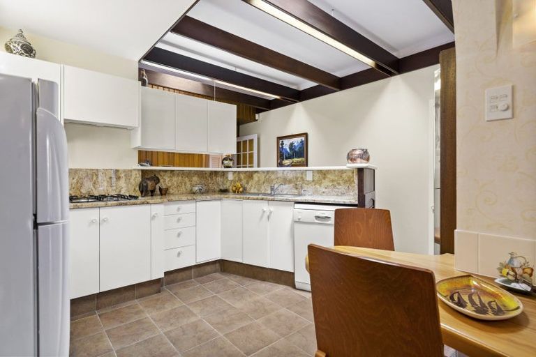 Photo of property in 37 Burrows Avenue, Karori, Wellington, 6012