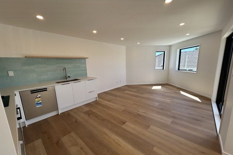 Photo of property in 15b Arimu Road, Papakura, 2110