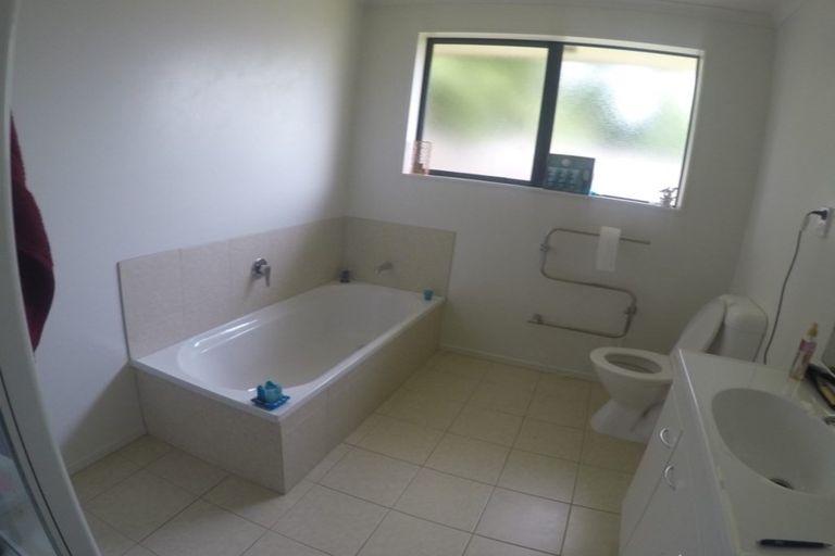 Photo of property in 14b Hunua Road, Papakura, 2110