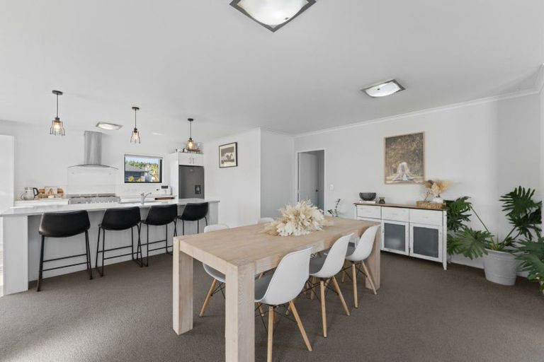 Photo of property in 17 Windsor Street, Richmond Heights, Taupo, 3330