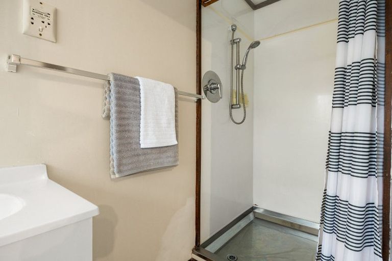 Photo of property in 33 Garthwood Road, Hillcrest, Hamilton, 3216