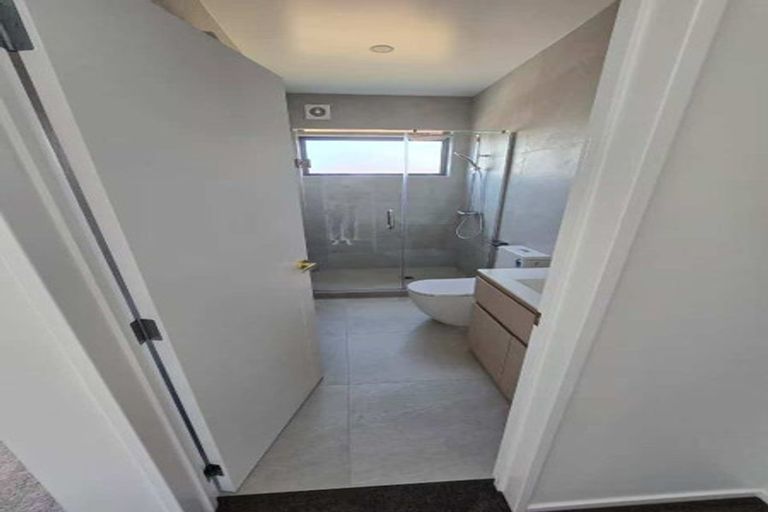 Photo of property in 33a Burberry Road, Karaka, Papakura, 2578