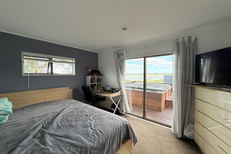 Photo of property in 2/18 Aurea Avenue, Pakuranga, Auckland, 2010