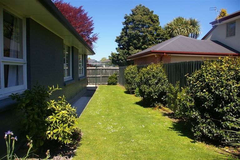 Photo of property in 11 Colina Street, Avonhead, Christchurch, 8042
