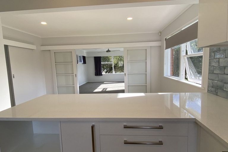 Photo of property in 1 Marcel Place, Glenfield, Auckland, 0629