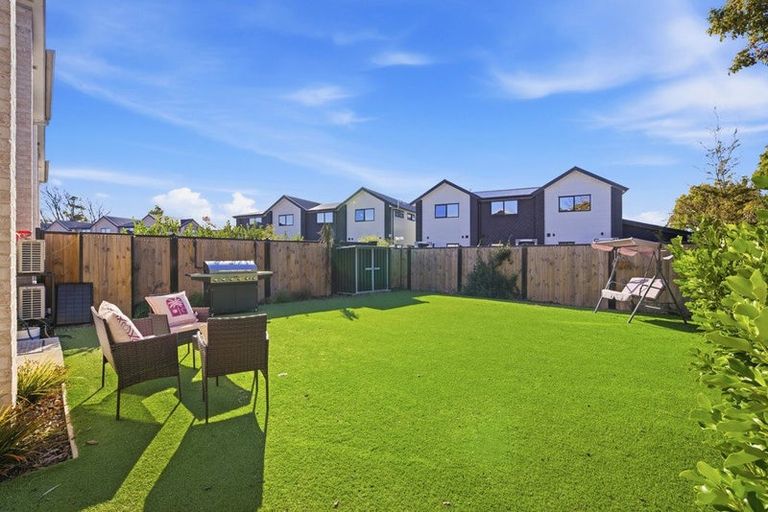 Photo of property in 4/5 Matata Place, Dallington, Christchurch, 8061