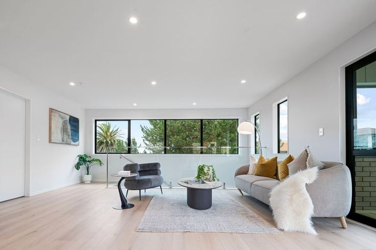 Photo of property in 37 Pinecrest Drive, Gulf Harbour, Whangaparaoa, 0930