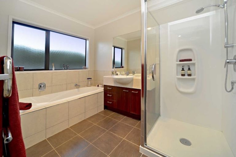 Photo of property in 4 Gordal Place, Flat Bush, Auckland, 2016