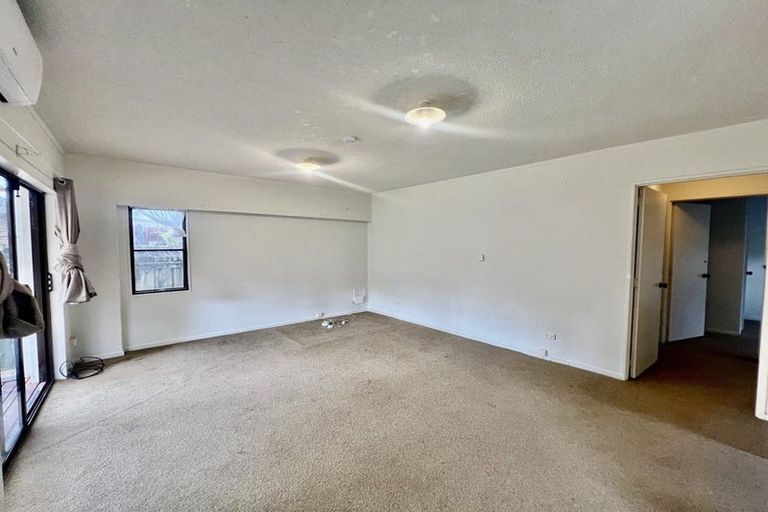 Photo of property in 4/133 Ennis Avenue, Pakuranga Heights, Auckland, 2010