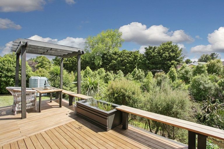 Photo of property in 6 Rees Way, Tuakau, 2121