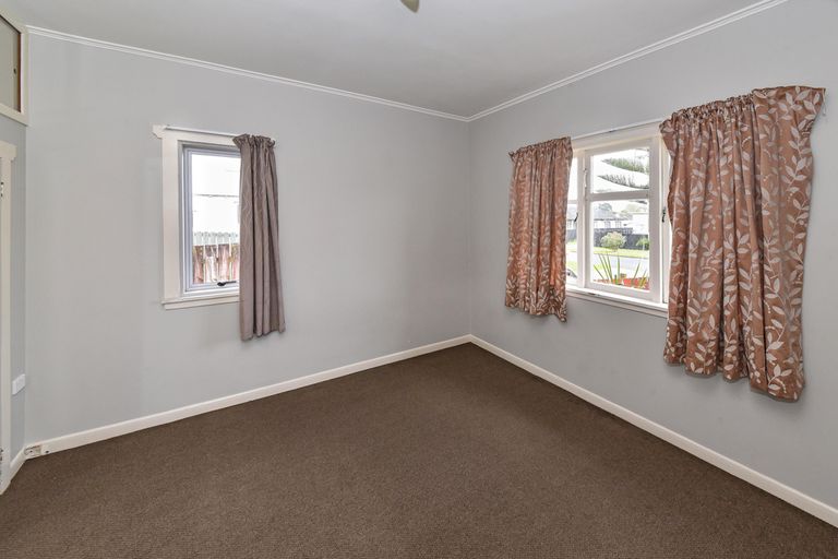 Photo of property in 1/11 George Street, Mangere East, Auckland, 2024