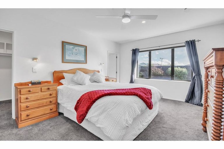 Photo of property in 9 Taiwhenua Street, Rangiora, 7400