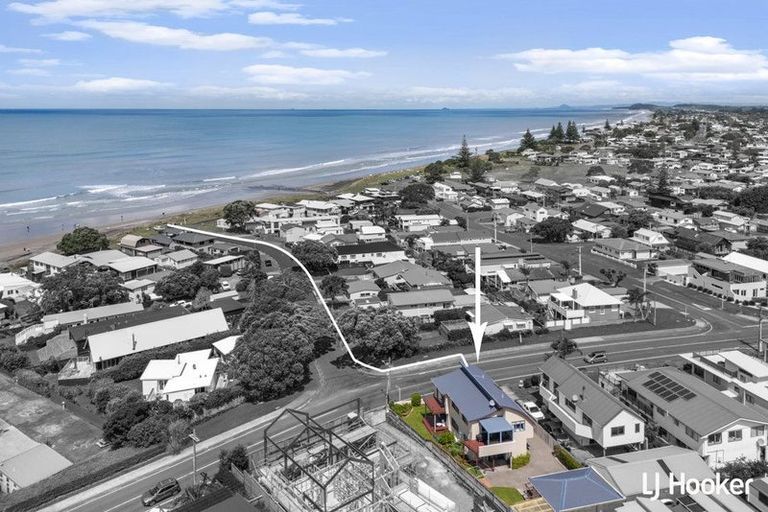 Photo of property in 19 Beach Road, Waihi Beach, 3611